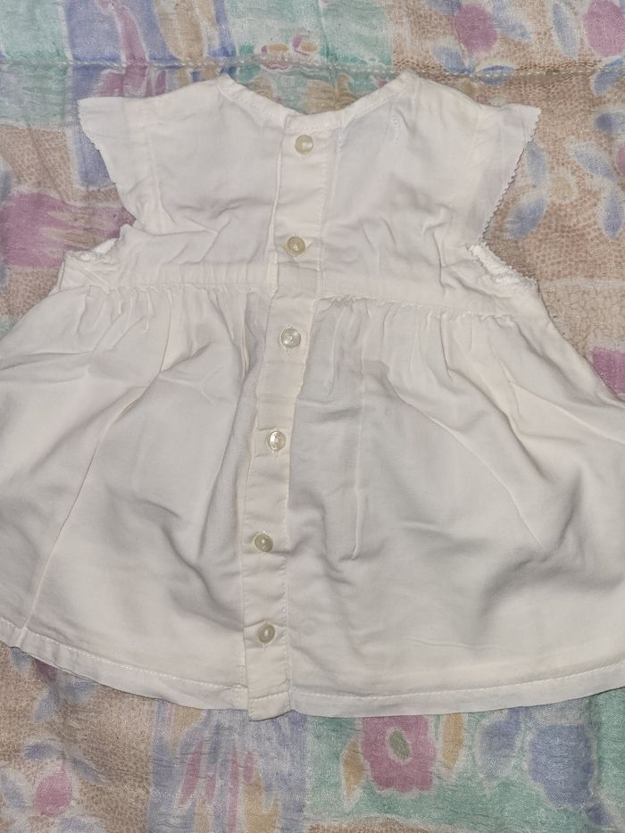 Robe 1 mois - photo numéro 4