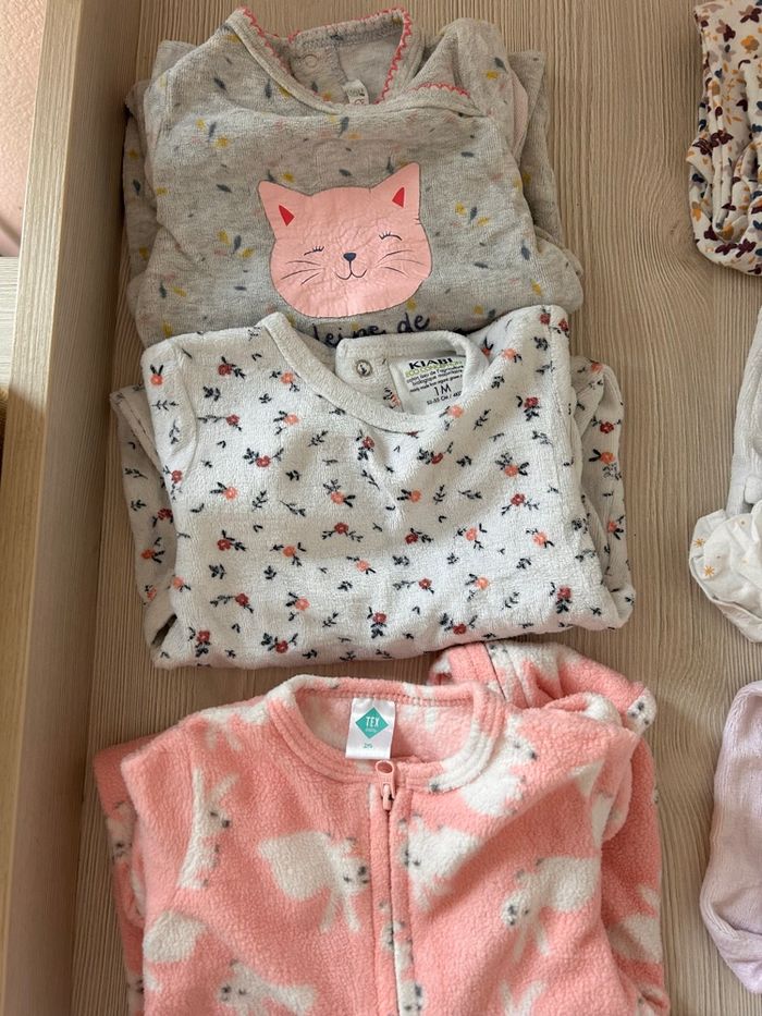 Lot de pyjamas - photo numéro 3