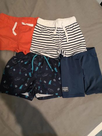 Lots shorts 18mois