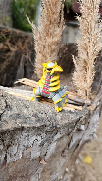 Super figurine Pokemon Nintendo Giratina