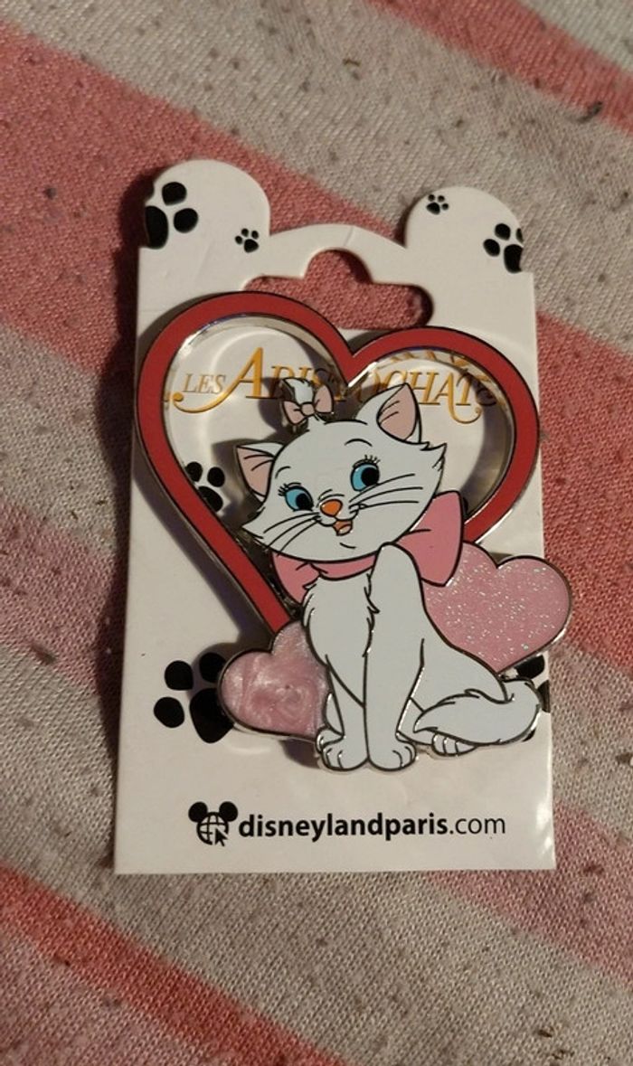 Pins Disney disneyland Paris marie