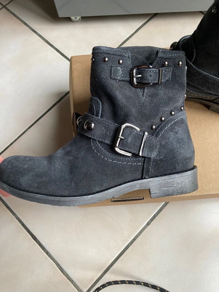 Neuves - bottines BATA nubuck grises 38 - photo numéro 5