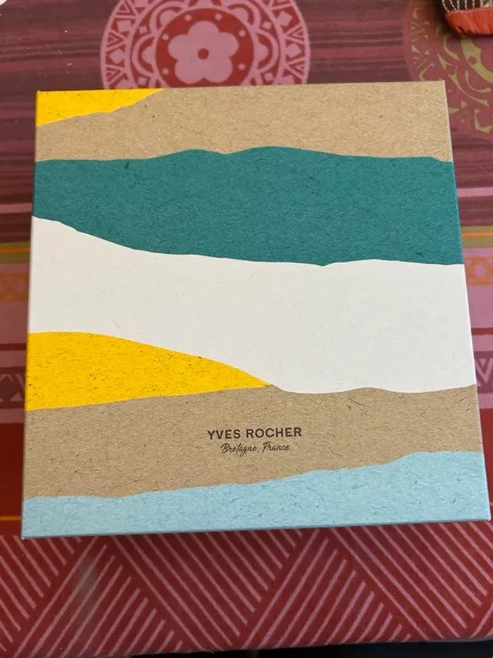 Lot de 12 bigoudis avec ses pics, son sèche cheveu et un boucleur offert - photo numéro 2