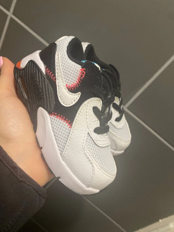 Nike air taille 21 neuve - photo numéro 3