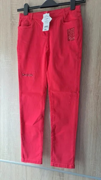 Jeans tape a l'œil rouge 12 ans +