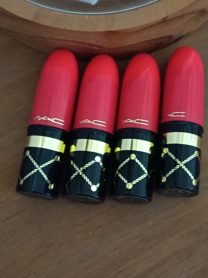 Lot rouge à lèvres Mac édition limitée - photo numéro 3