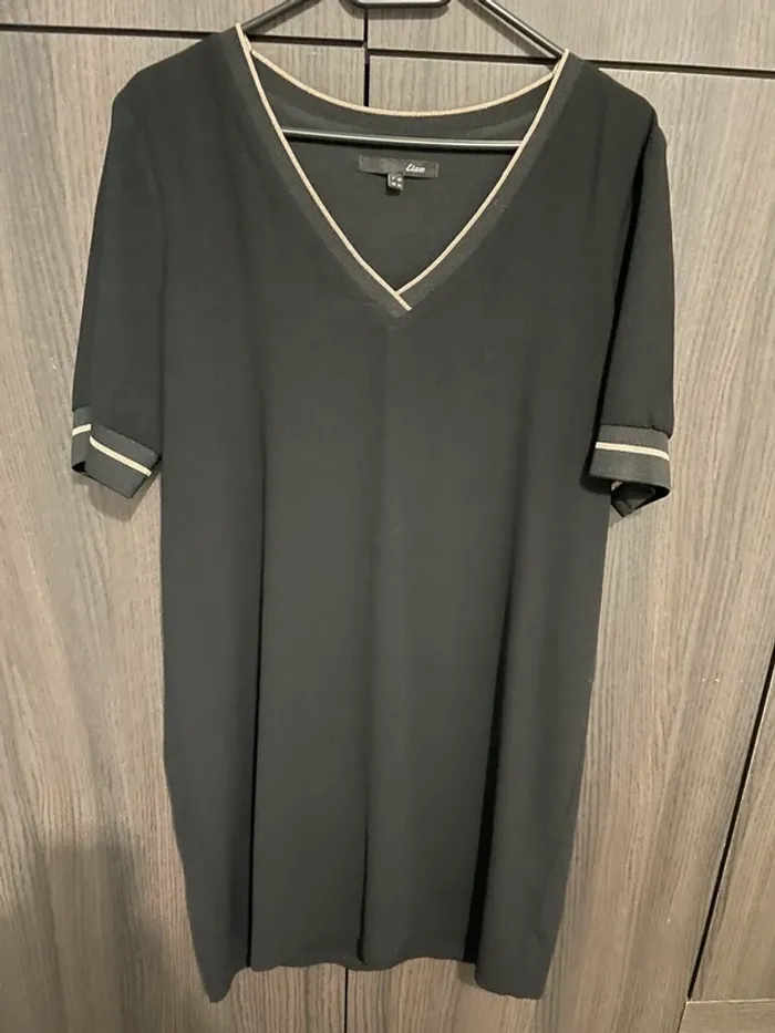 Robe noir
