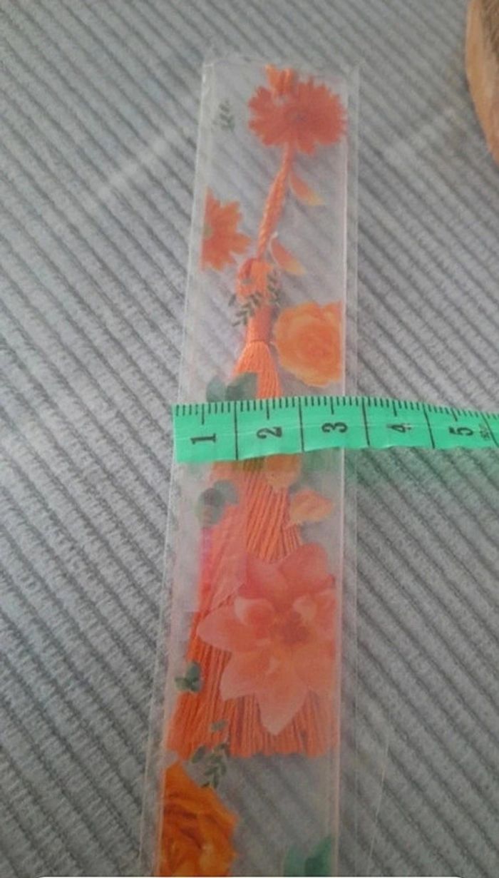 Marque page fleurie orange - photo numéro 4