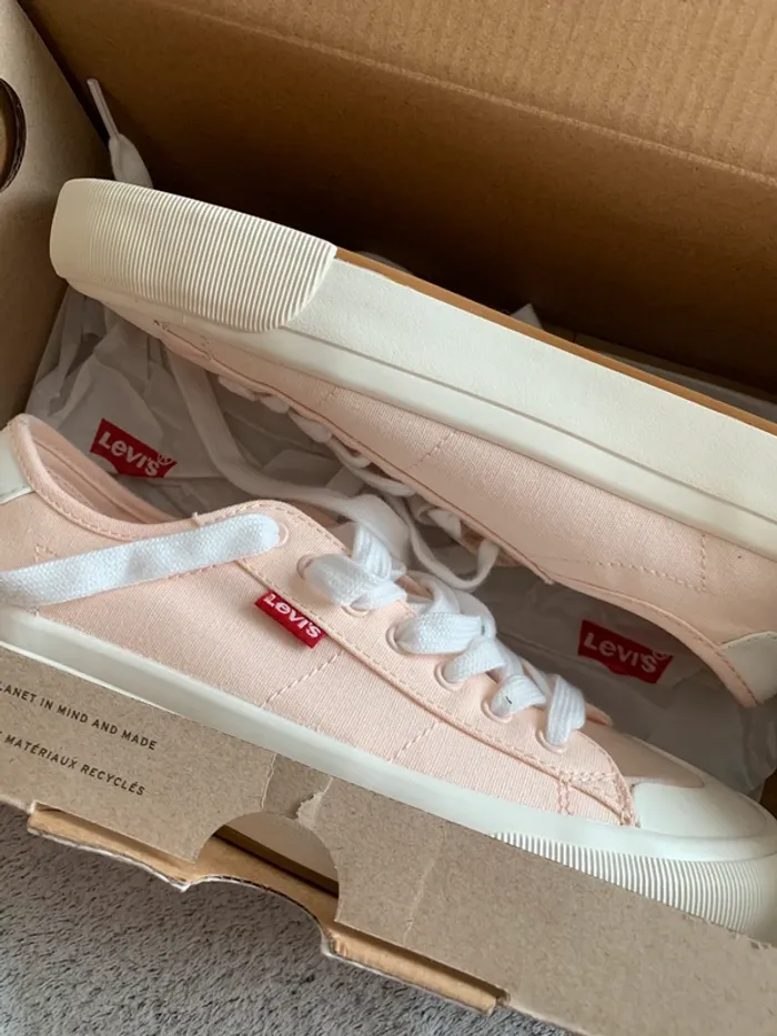Chaussure Levi's poiture 40 - photo numéro 6