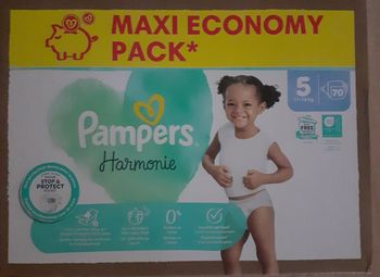 Couches Pampers harmonie