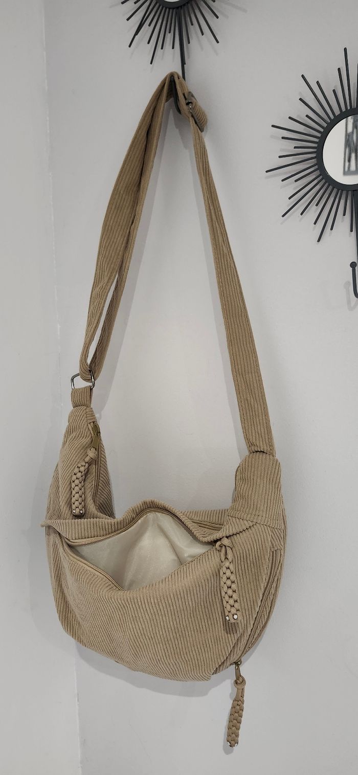 Sac besace porté bandoulière - photo numéro 2