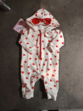 Combinaison coeur 3 mois