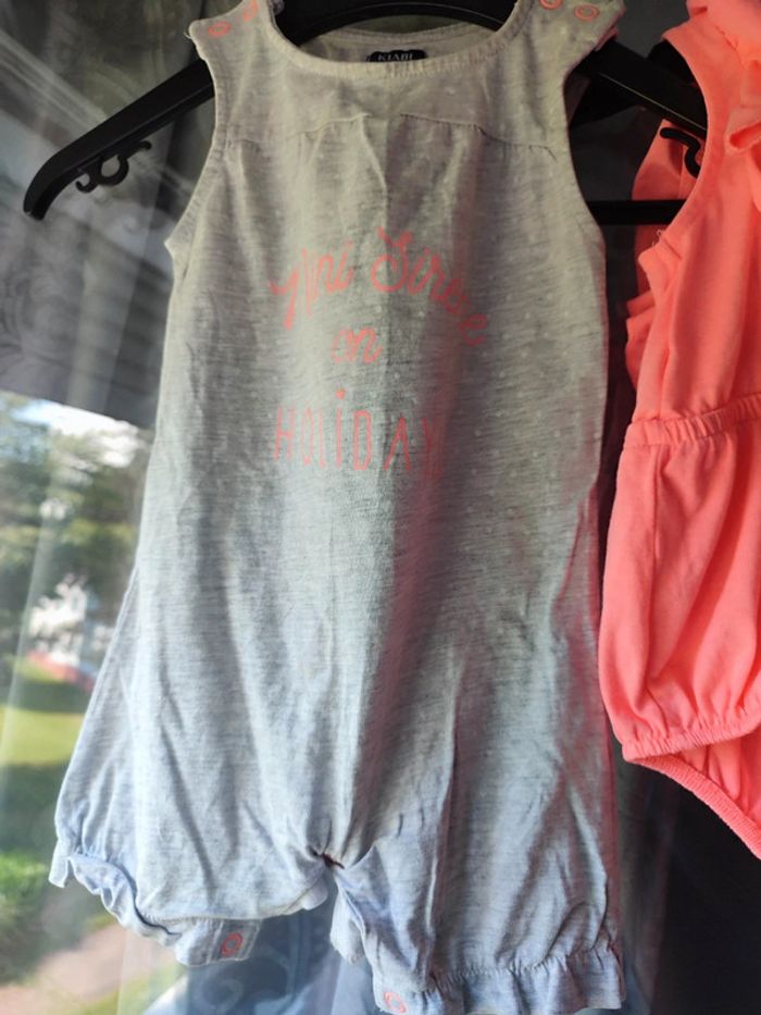 Lot de deux combi short 9 mois - photo numéro 3