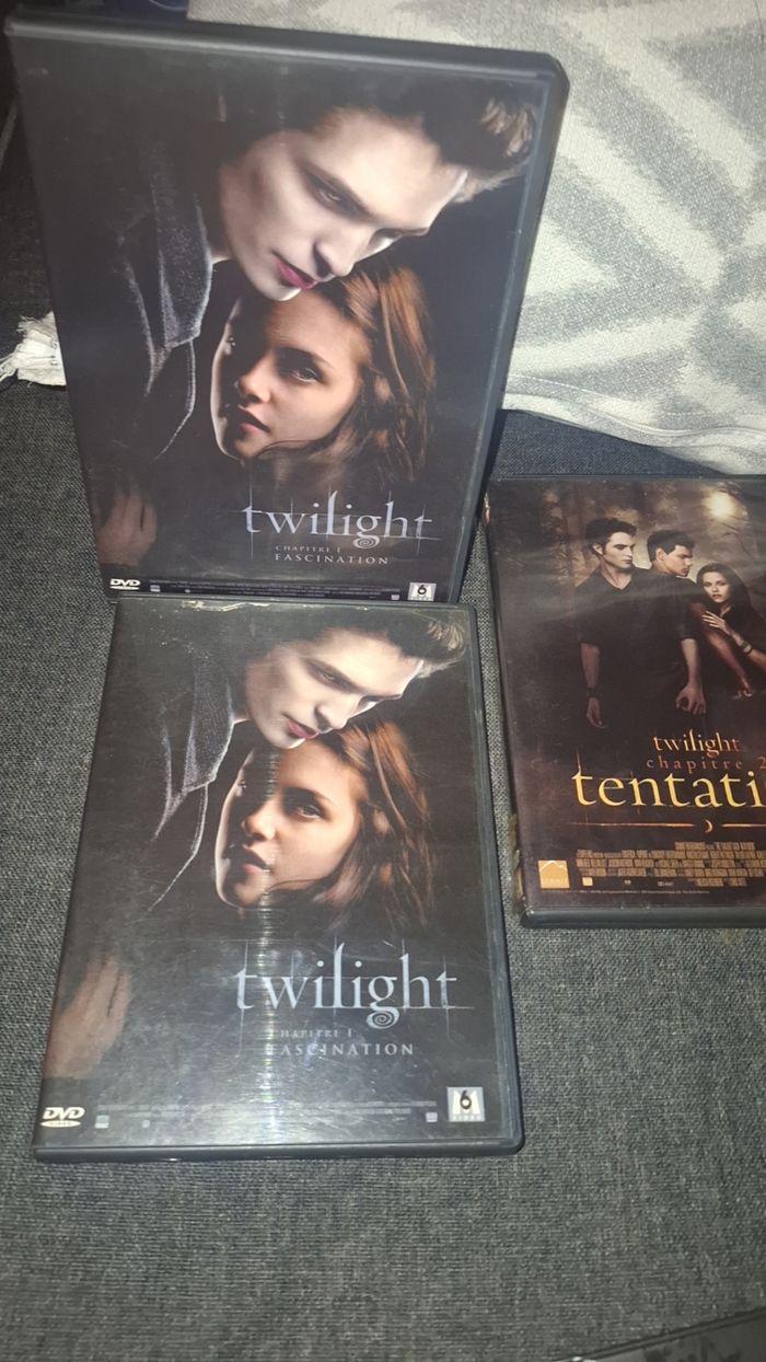 Lot dvd twilight - photo numéro 2