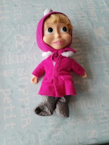Poupée Masha 20 cm