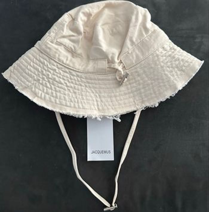 Bob jacquemus - photo numéro 2