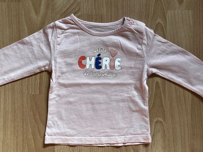 T-shirt à manche fille T 6mois