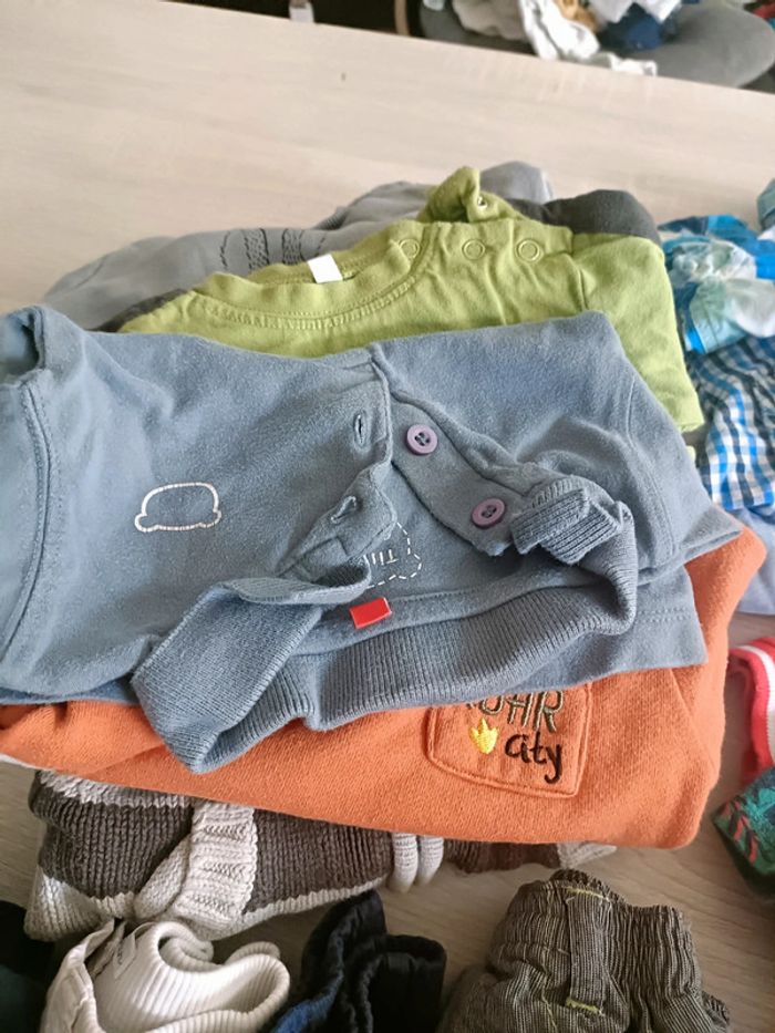 Lot vêtements garçon 6 mois - photo numéro 4