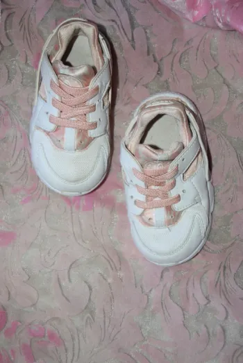 👟 Baskets Nike Huarache Bébé – Rose – Pointure 22 👟