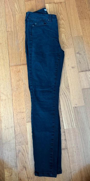 Jean noir slim taille 36
