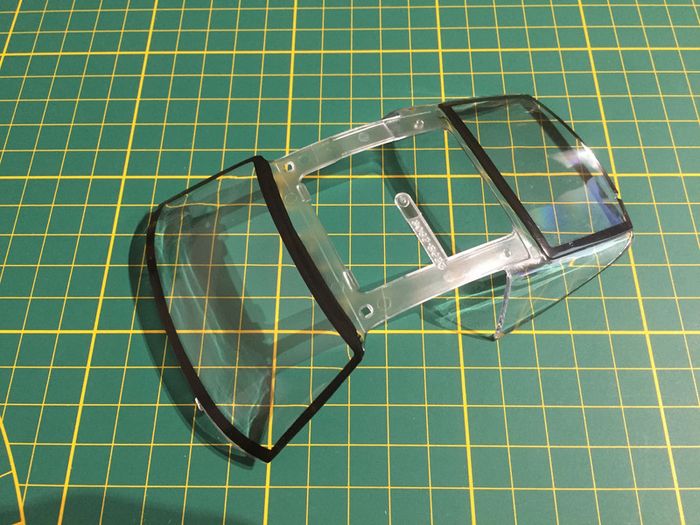 Pare-brise vitre pièce détachée miniature Bburago burago Porsche 996 Turbo 1/18 1/18e 1/18eme #A68