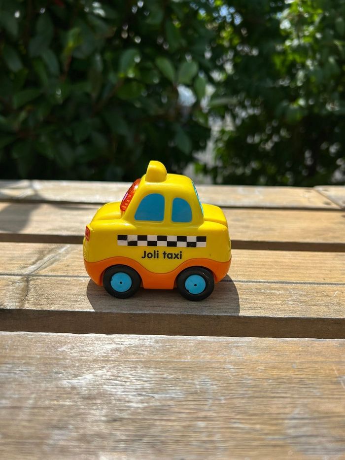 Charlie joli taxi - Tut Tut Bolides - photo numéro 3