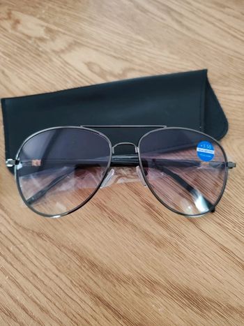 Lunette de soleil UV400 et anti reflet lumière bleu