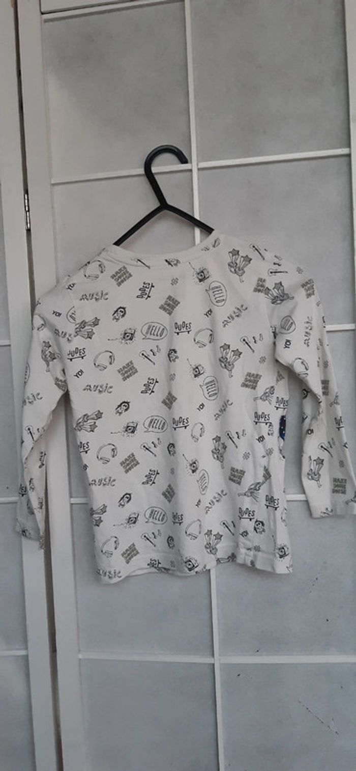 Tee-shirt 4.5ans 110cm manches longues - photo numéro 2