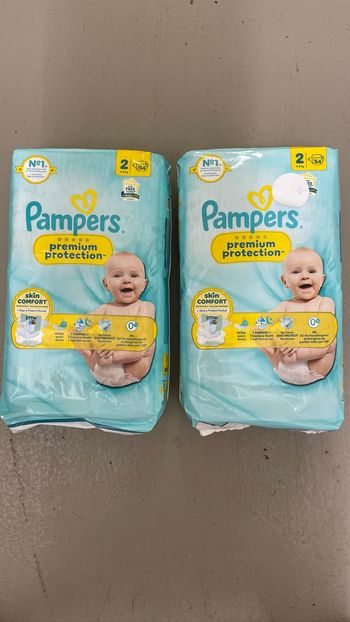 108 couches Pampers Premium Protection Taille 2 (2 lots de 54)