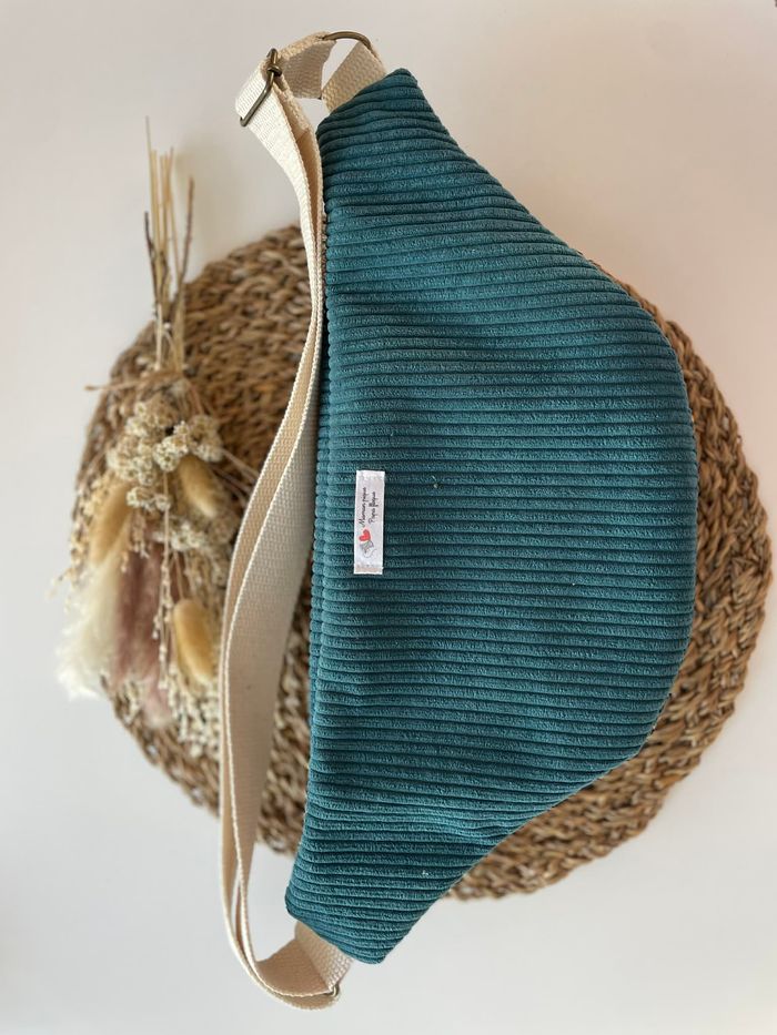 Sac banane fait main en velours côtelé bleu-vert et tissu fleuri - photo numéro 4