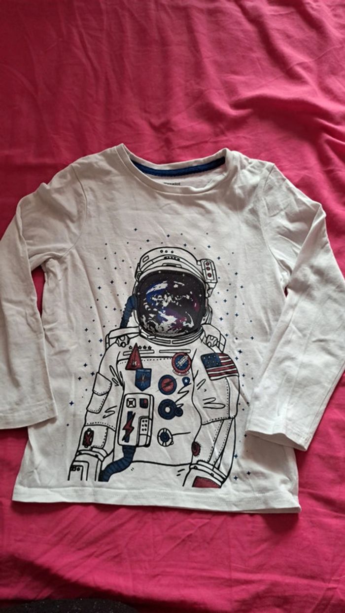 Tee-shirt cosmonaute 6 ans - photo numéro 2
