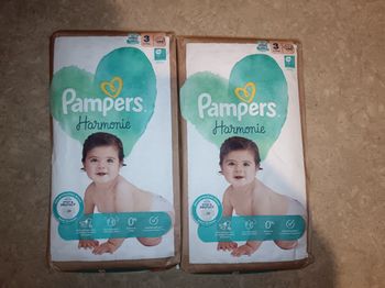 Lot couche pampes T3