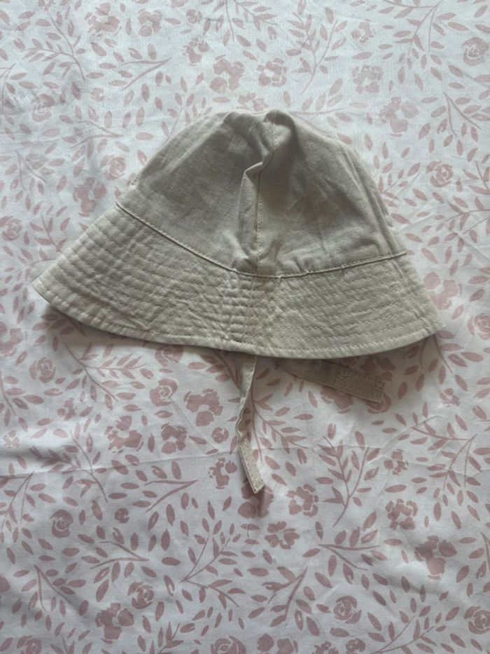 Chapeau neuf de primark taille 3/6mois - photo numéro 3