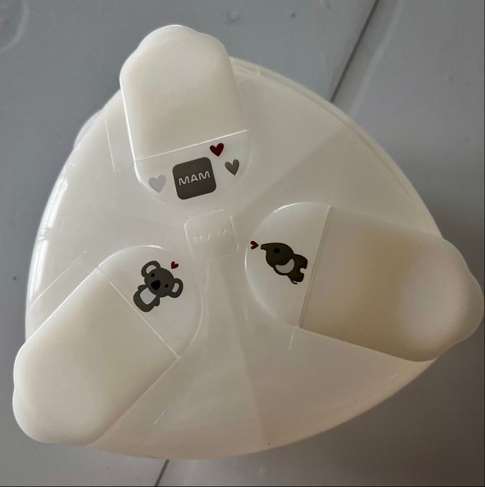 Boîte compartimenté pour lait en poudre MAM - photo numéro 3