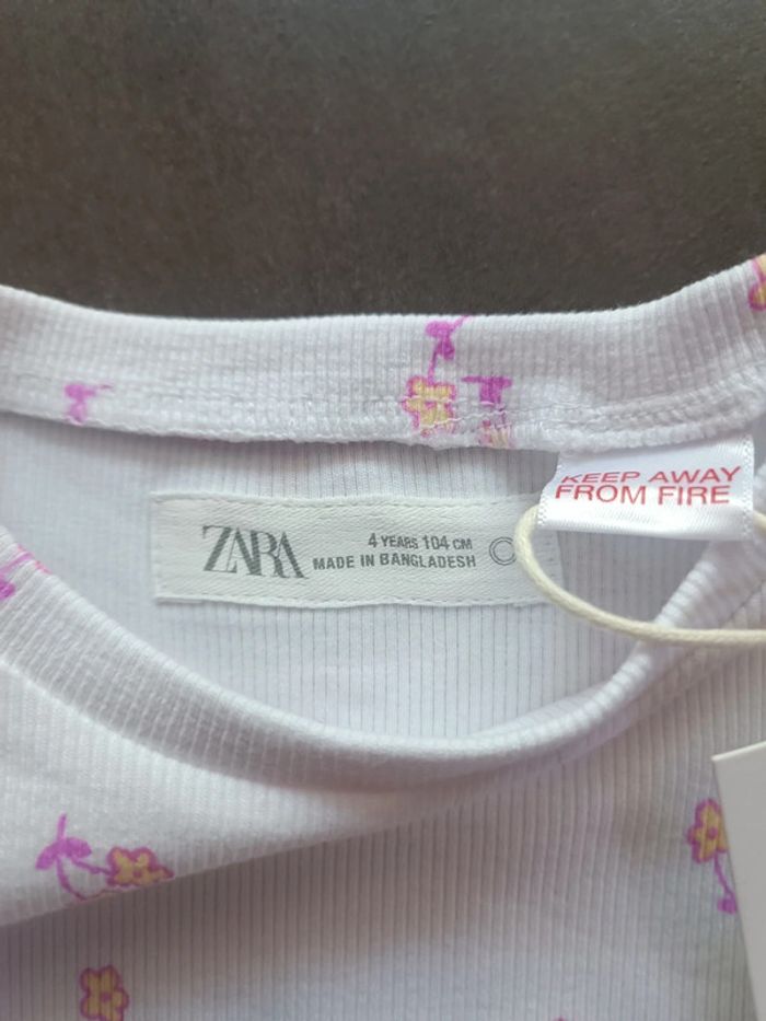 Tee shirt côtelé Zara 4 ans - photo numéro 2