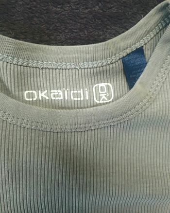 Débardeur été mixte Okaïdi. 
