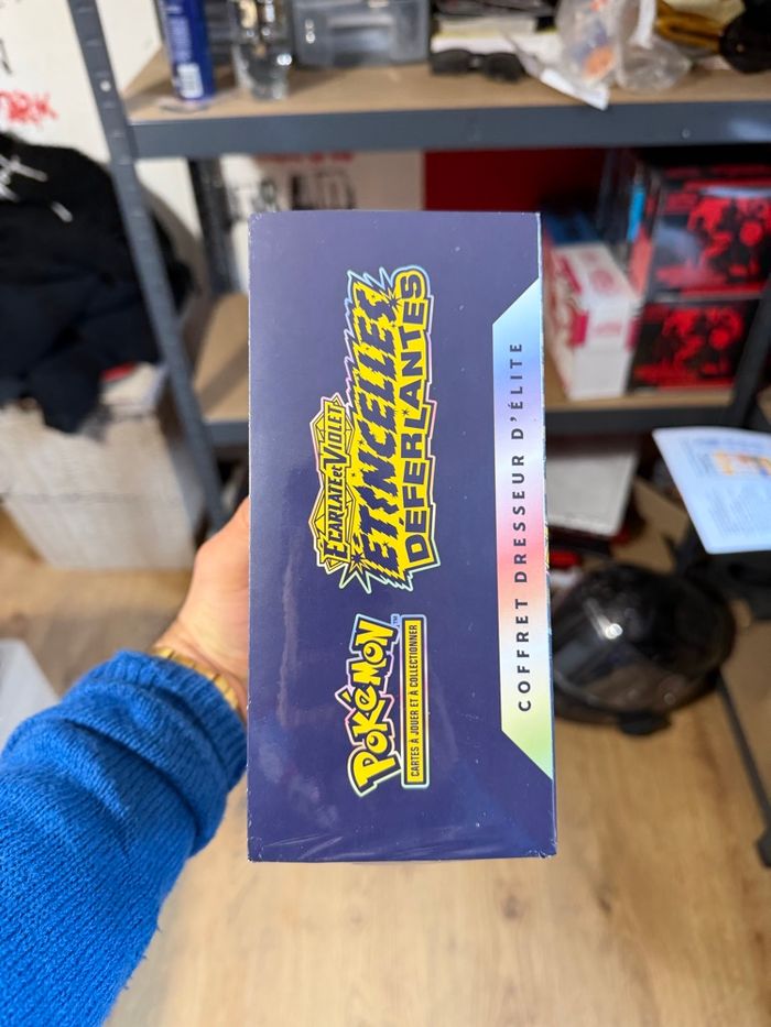 Etb Pokémon étincelles déferlante EV8 (défaut) - photo numéro 5
