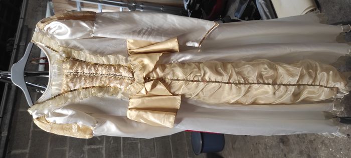 Robe la Belle et la Bête DYSNEY - photo numéro 3