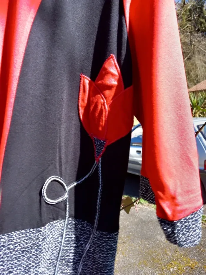 Tunique rouge et noire boutique chic - photo numéro 5