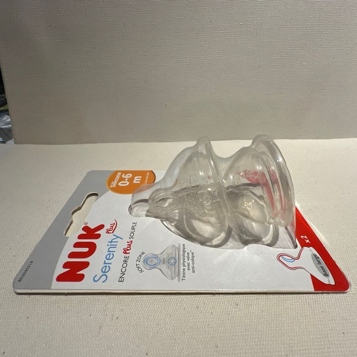 Nuk tétine physiologique pour biberon 0-6 mois - photo numéro 3