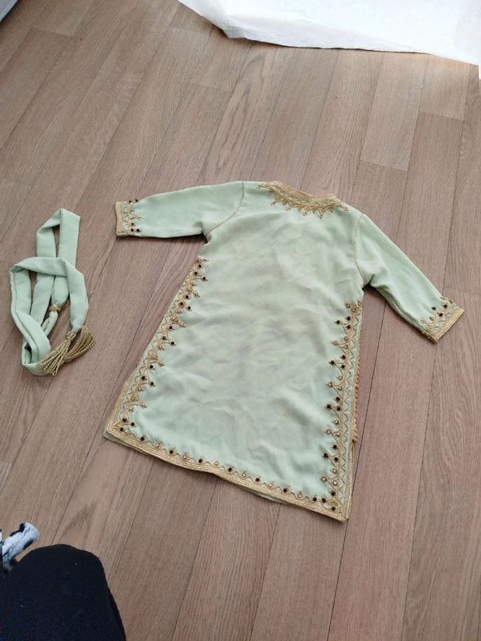 Caftan 9 mois vert très bonne etat - photo numéro 8