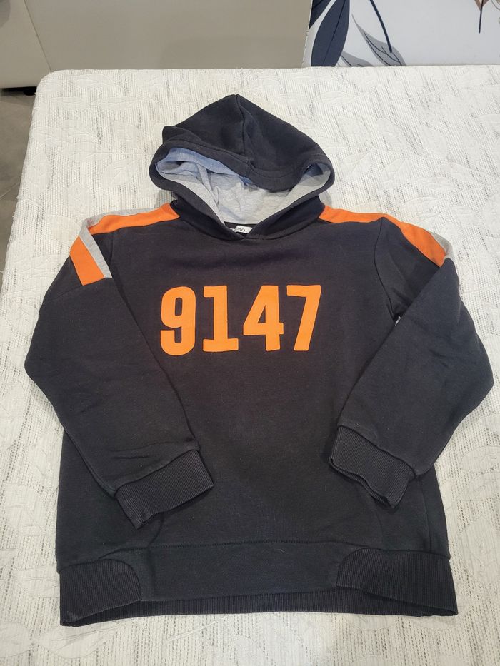 Sweat 10 ans - photo numéro 2