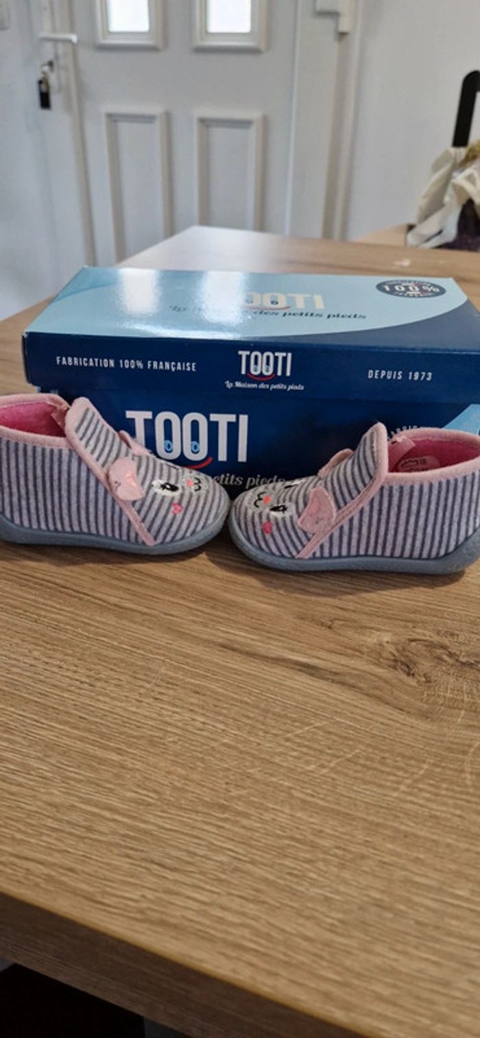 Chausson bébé taille 18 - photo numéro 4