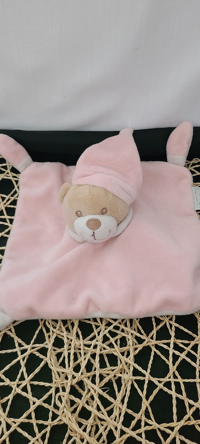 Doudou plat ours rose blanc MES PETITS CAILLOUX - photo numéro 2