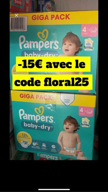 Deux Giga pack de couches taille 4