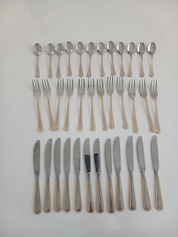 Ménagère 36 pièces - Inox & Finition Dorée - Made in Italy