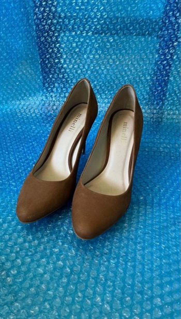 Escarpins couleur camel Minelli pointure 37