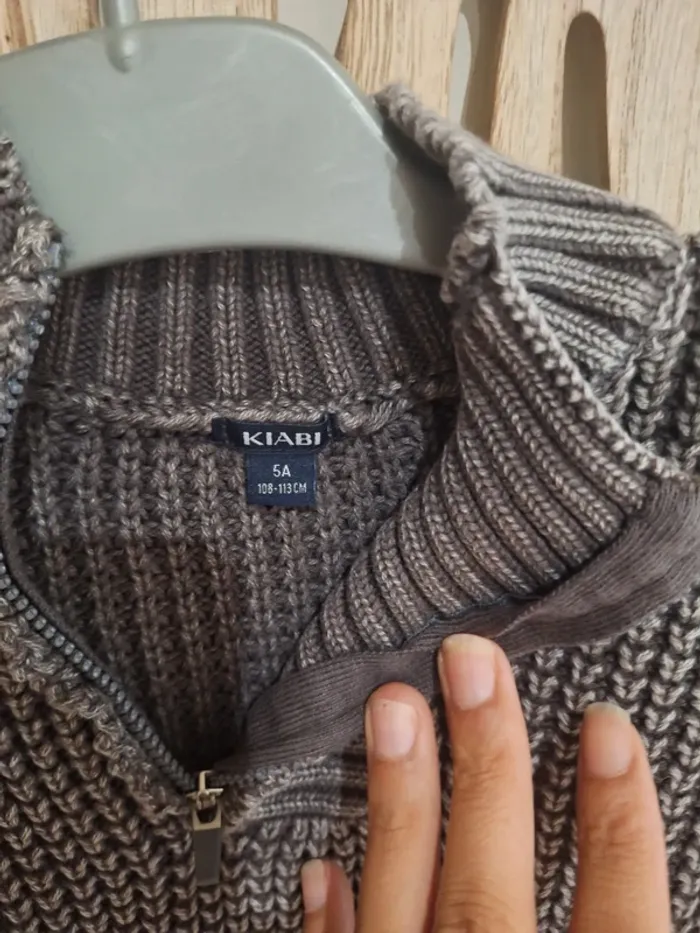 Pull taille 5 ans - photo numéro 2
