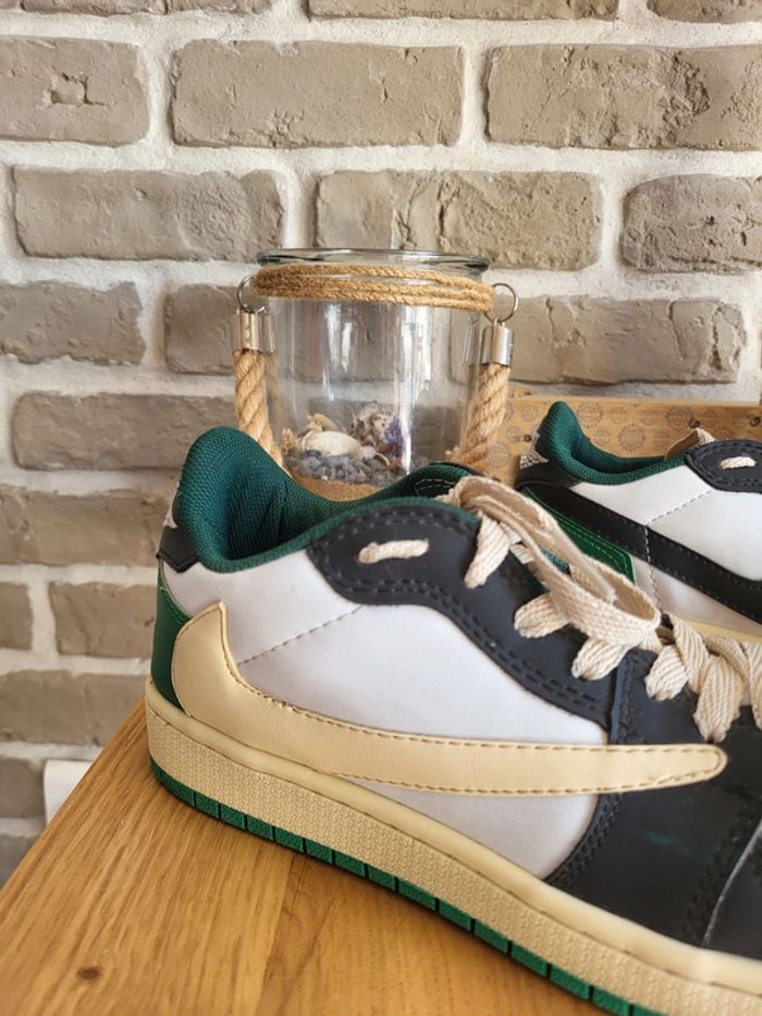 Baskets Nike air Jordan 1 low - Travis Scott - photo numéro 7