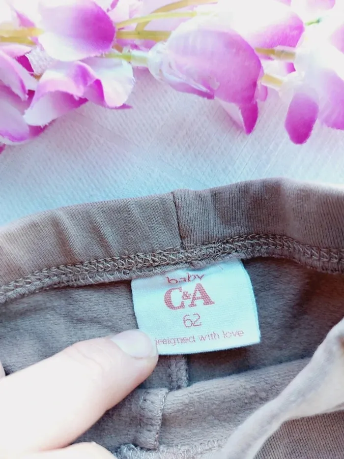 Très beau legging C&A 3 mois - photo numéro 2
